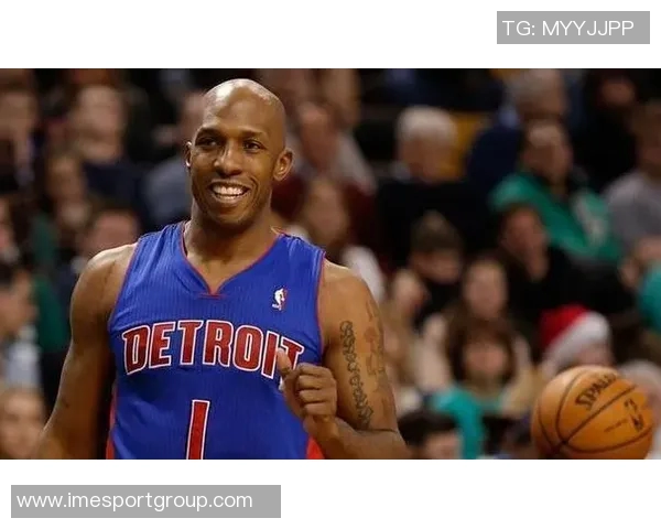 卢指导谈莱昂纳德恢复情况称好转明显但时间仍不确定