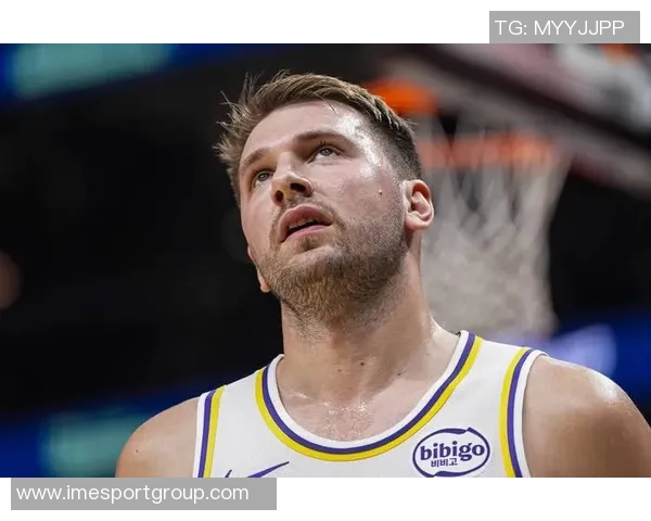 里夫斯称赞东契奇天赋超群与浓眉克里斯蒂关系融洽